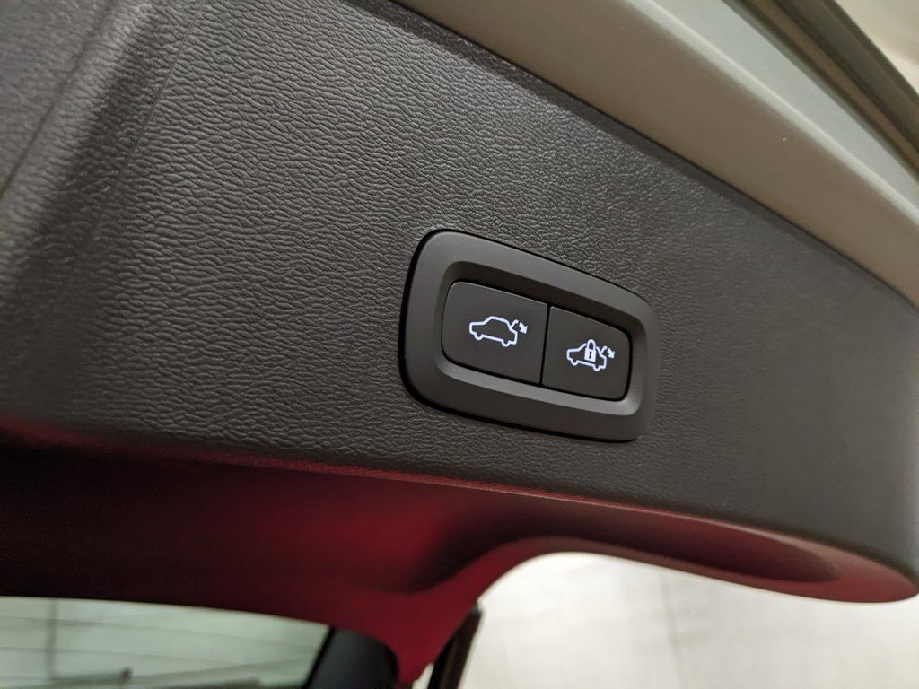 2026 Volvo XC40 Plus - Photo 29