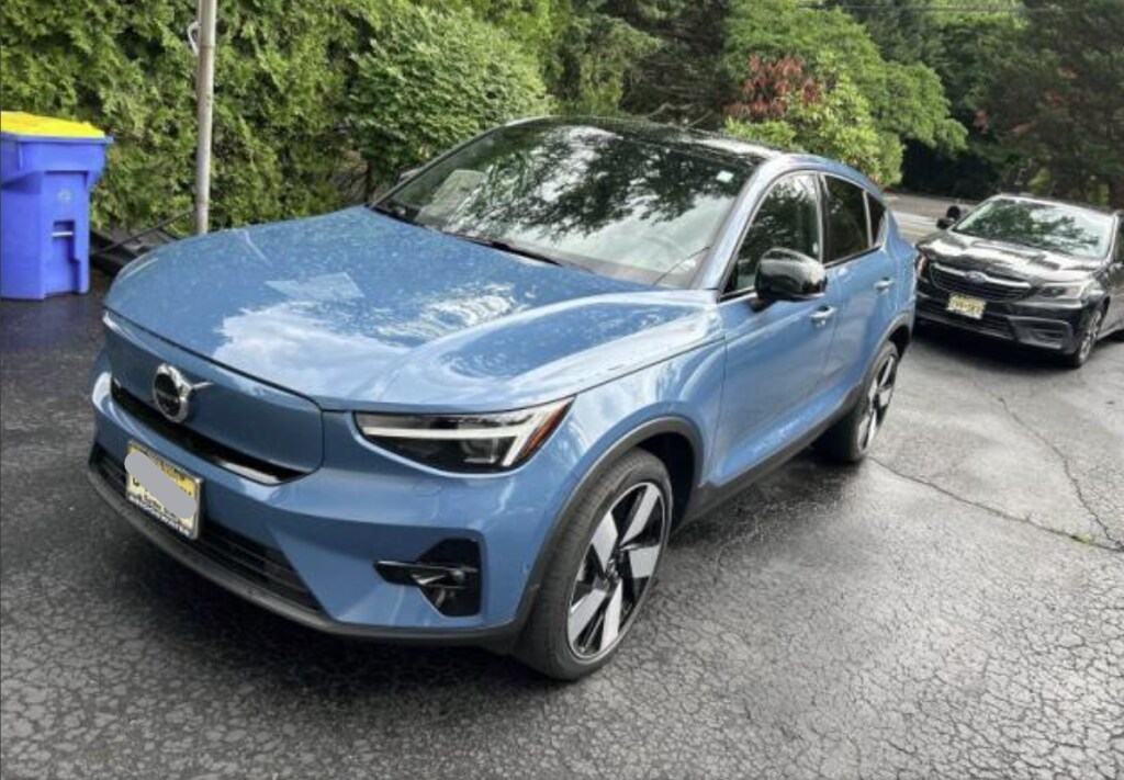 Used 2023 Volvo C40 Recharge Pure Electric Ultimate SUV