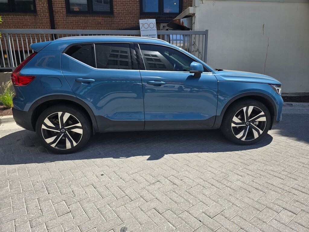 Certified 2024 Volvo XC40 Ultimate SUV
