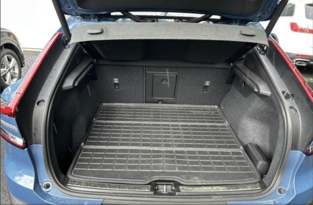 Used 2023 Volvo C40 Recharge Pure Electric Ultimate SUV