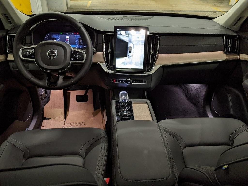 2026 Volvo XC90 Plus - Photo 12
