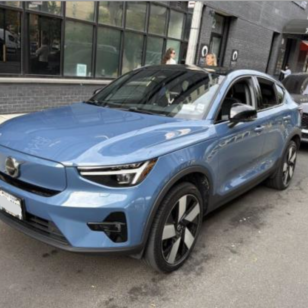 Used 2023 Volvo C40 Recharge Pure Electric Ultimate SUV
