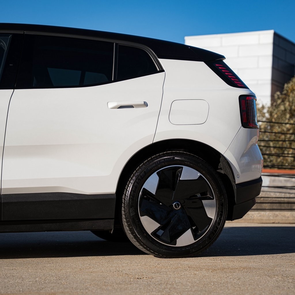 Certified 2025 Volvo EX30 Twin Motor Performance Ultra SUV