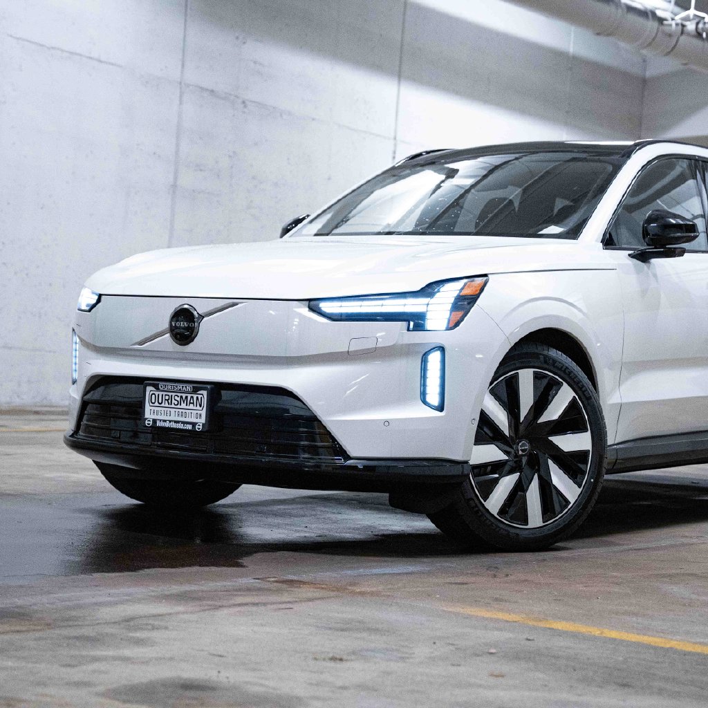 New 2026 Volvo EX90 Twin Motor Ultra 7-Seater SUV