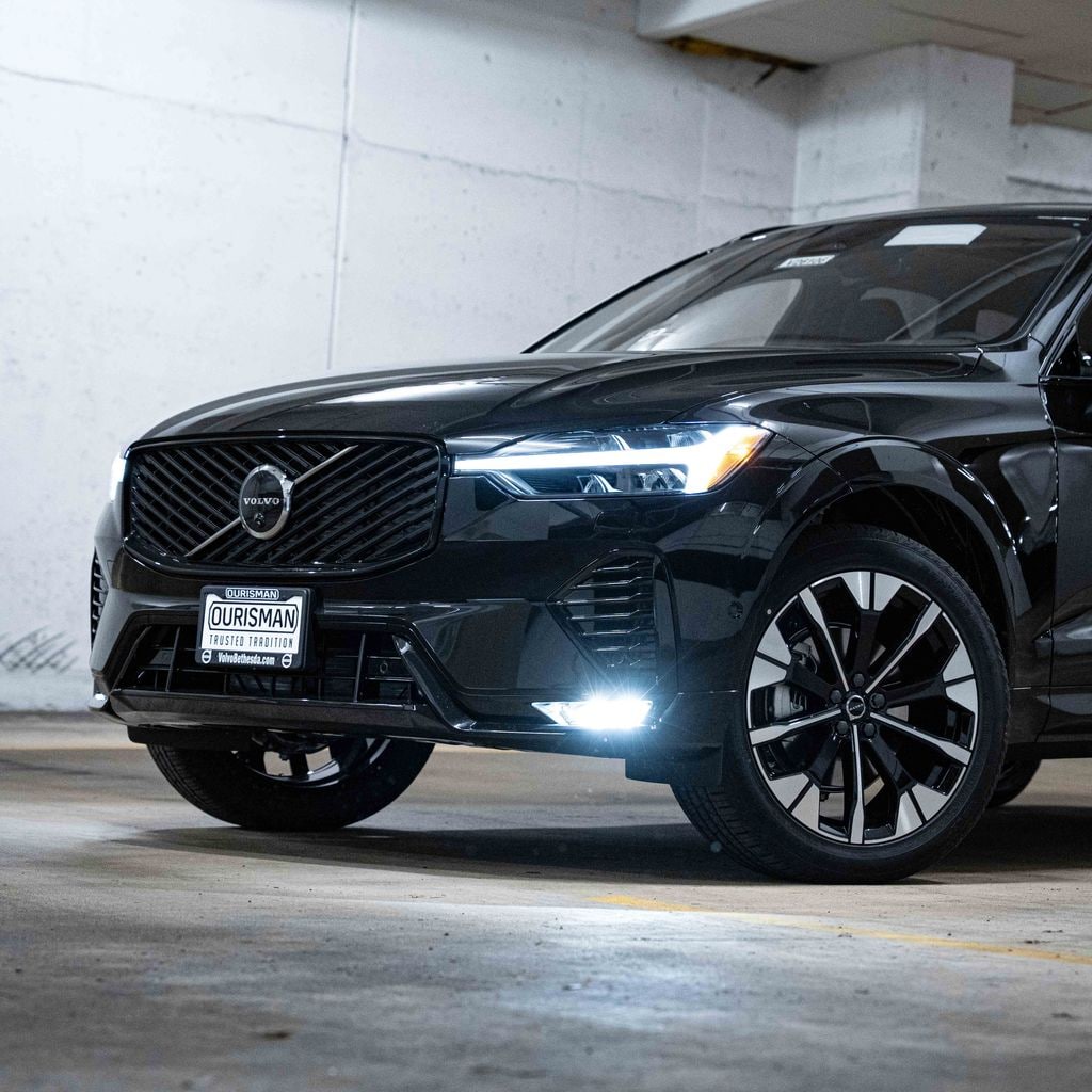 New 2026 Volvo XC60 B5 Plus SUV