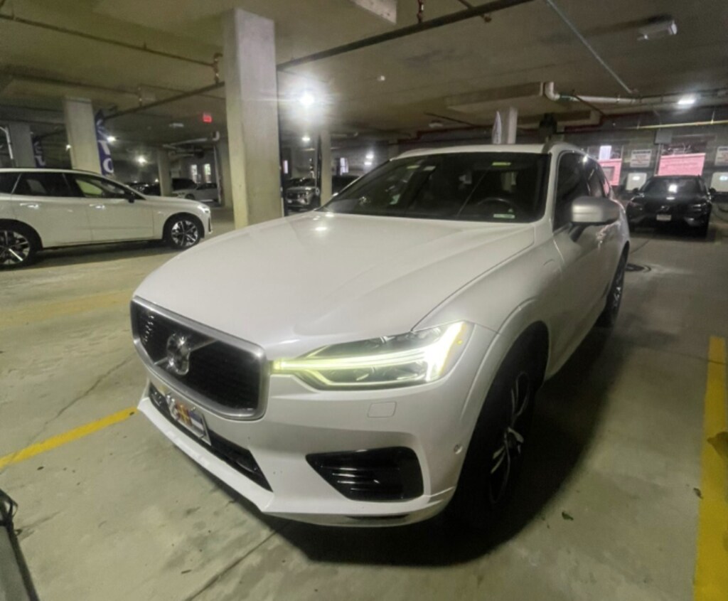Used 2018 Volvo XC60 Hybrid T8 R-Design SUV