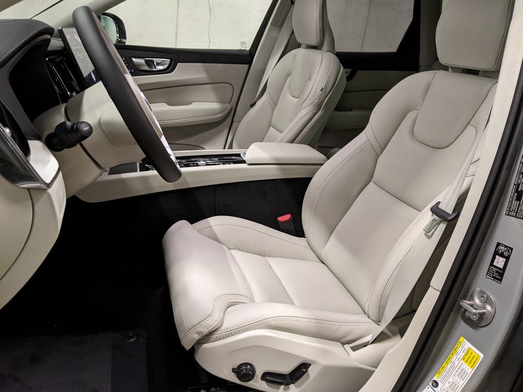 2026 Volvo XC60 Ultra - Photo 11