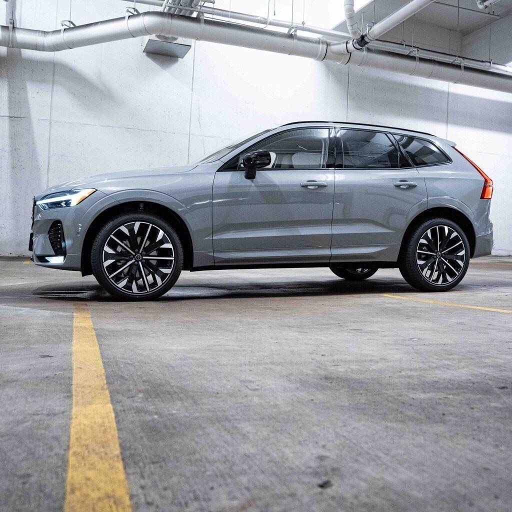 New 2026 Volvo XC60 B5 Ultra SUV