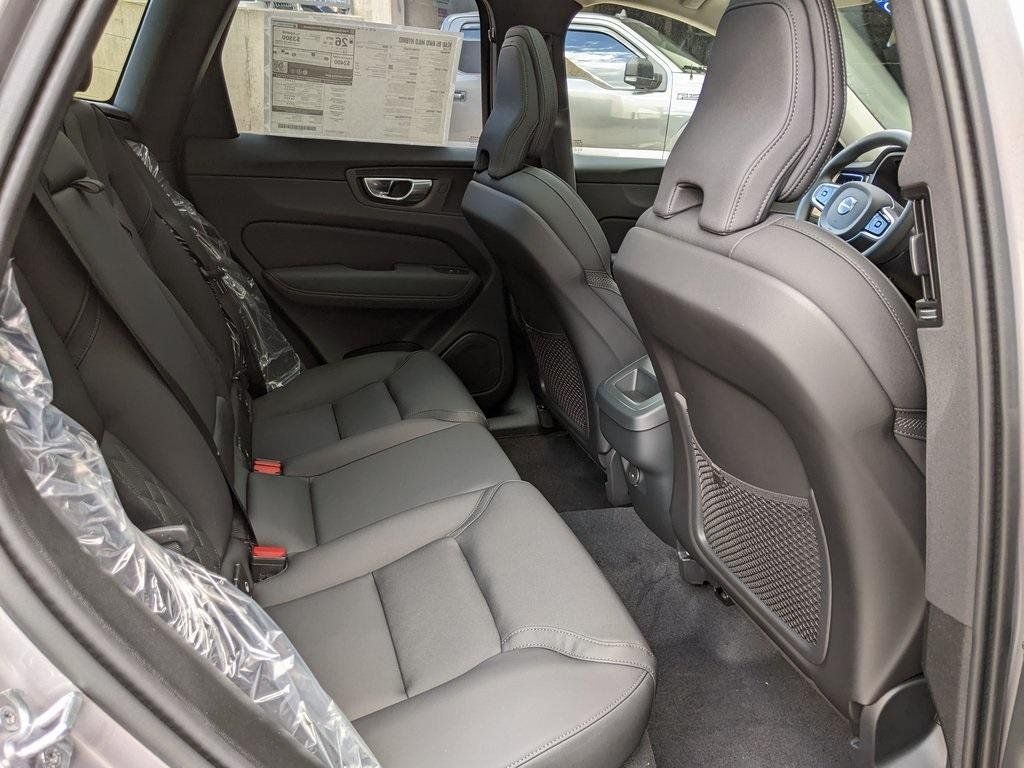 2026 Volvo XC60 Plus - Photo 25