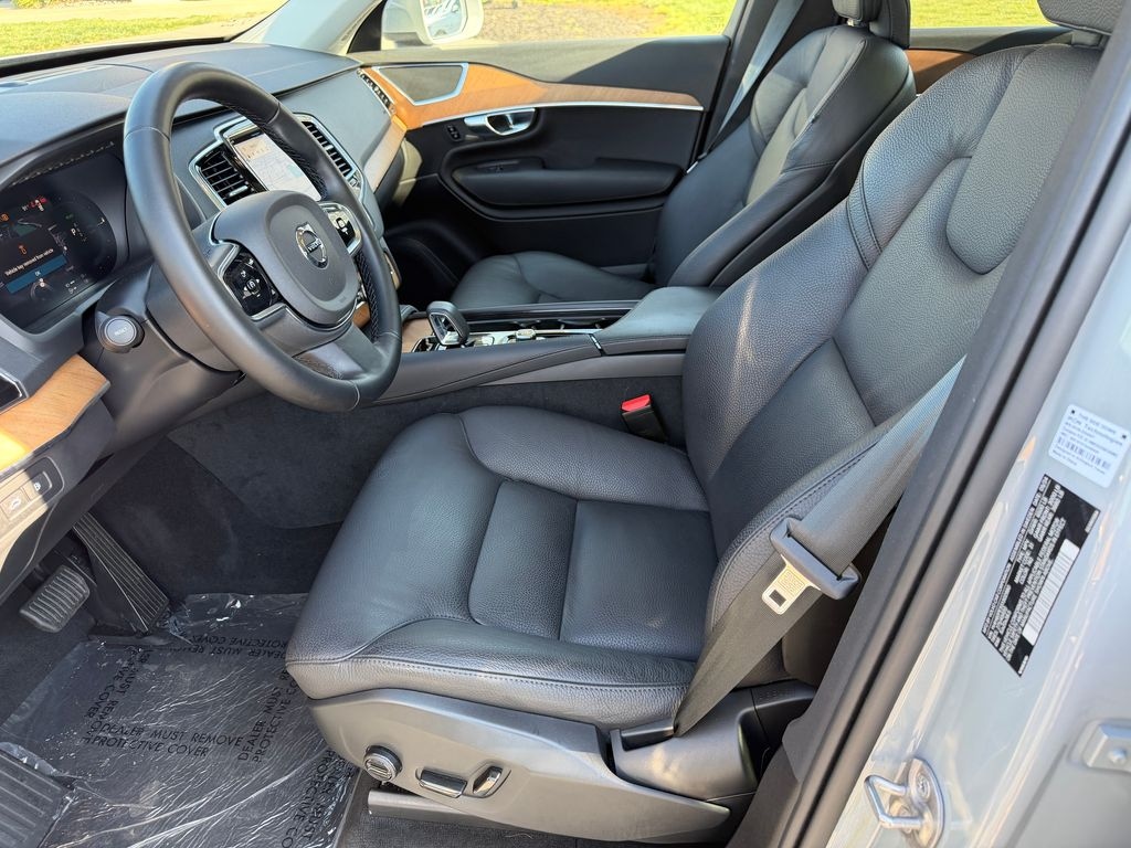 Used 2025 Volvo XC90 Plug-In Hybrid T8 Plus SUV