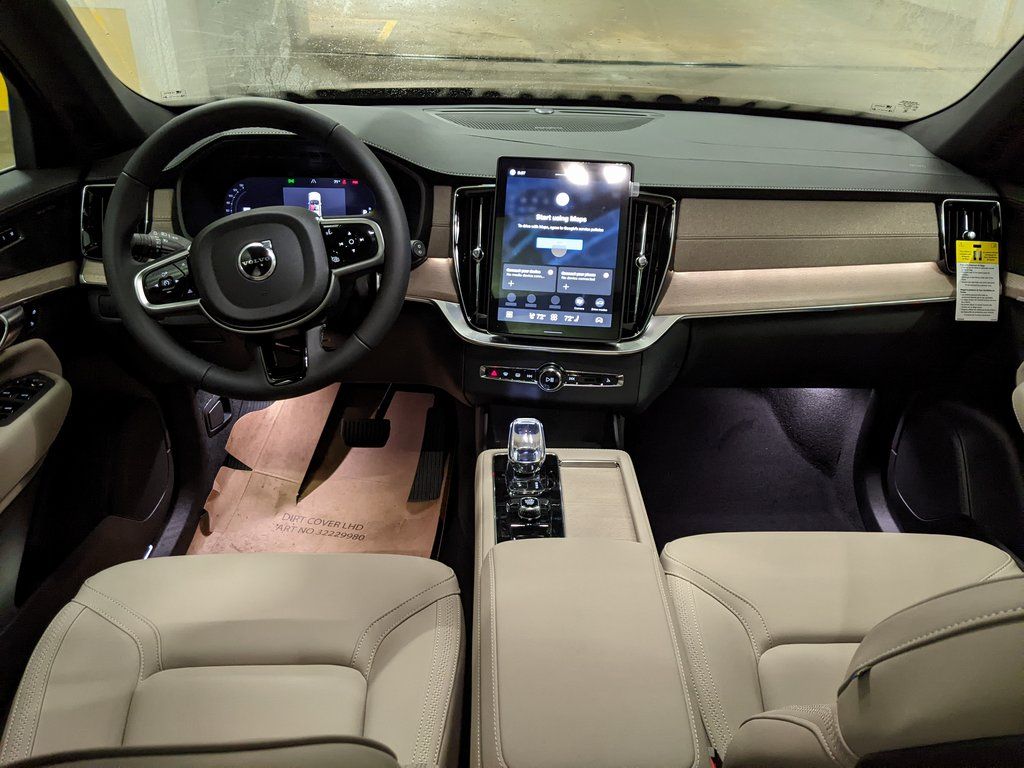 2026 Volvo XC90 Plus - Photo 12