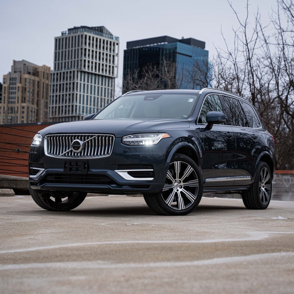 Certified 2025 Volvo XC90 Plug-In Hybrid T8 Plus SUV