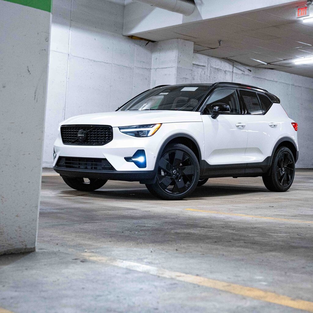 Used 2026 Volvo XC40 B5 Ultra Black Edition SUV
