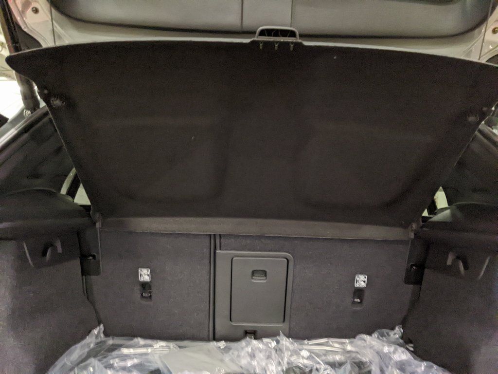 2026 Volvo XC40 Plus - Photo 27