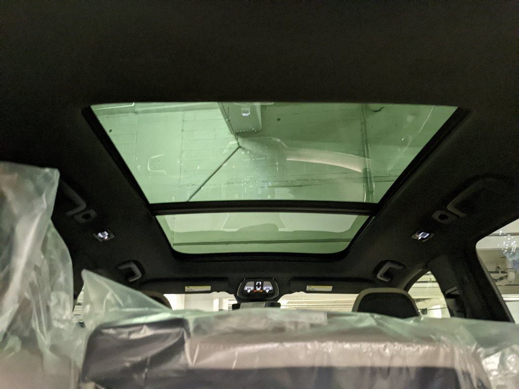 2026 Volvo XC90 Plus - Photo 13