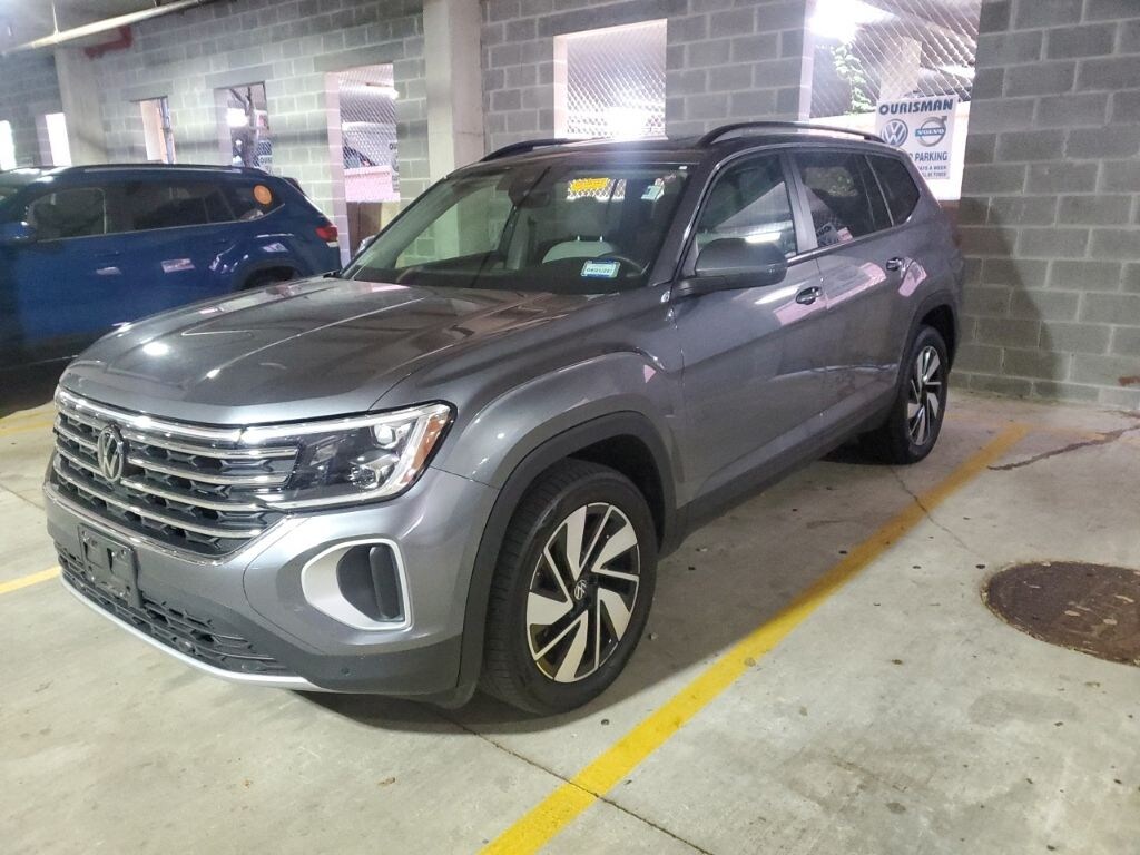 Used 2024 Volkswagen Atlas 2.0T SE w/Technology SUV