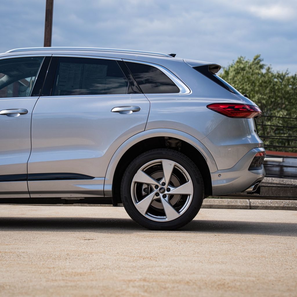 Used 2025 Audi Q5 2.0T Premium Plus SUV