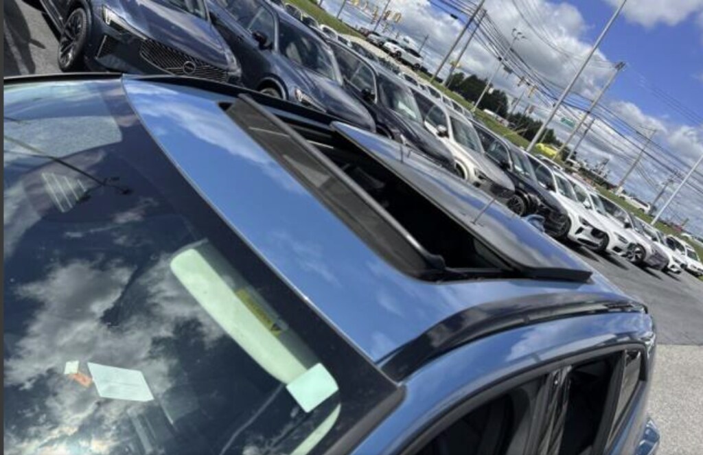 Used 2024 Volvo XC40 B5 Core SUV