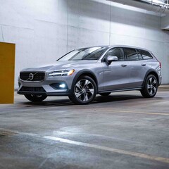 2026 Volvo V60 Cross Country B5 Plus Wagon