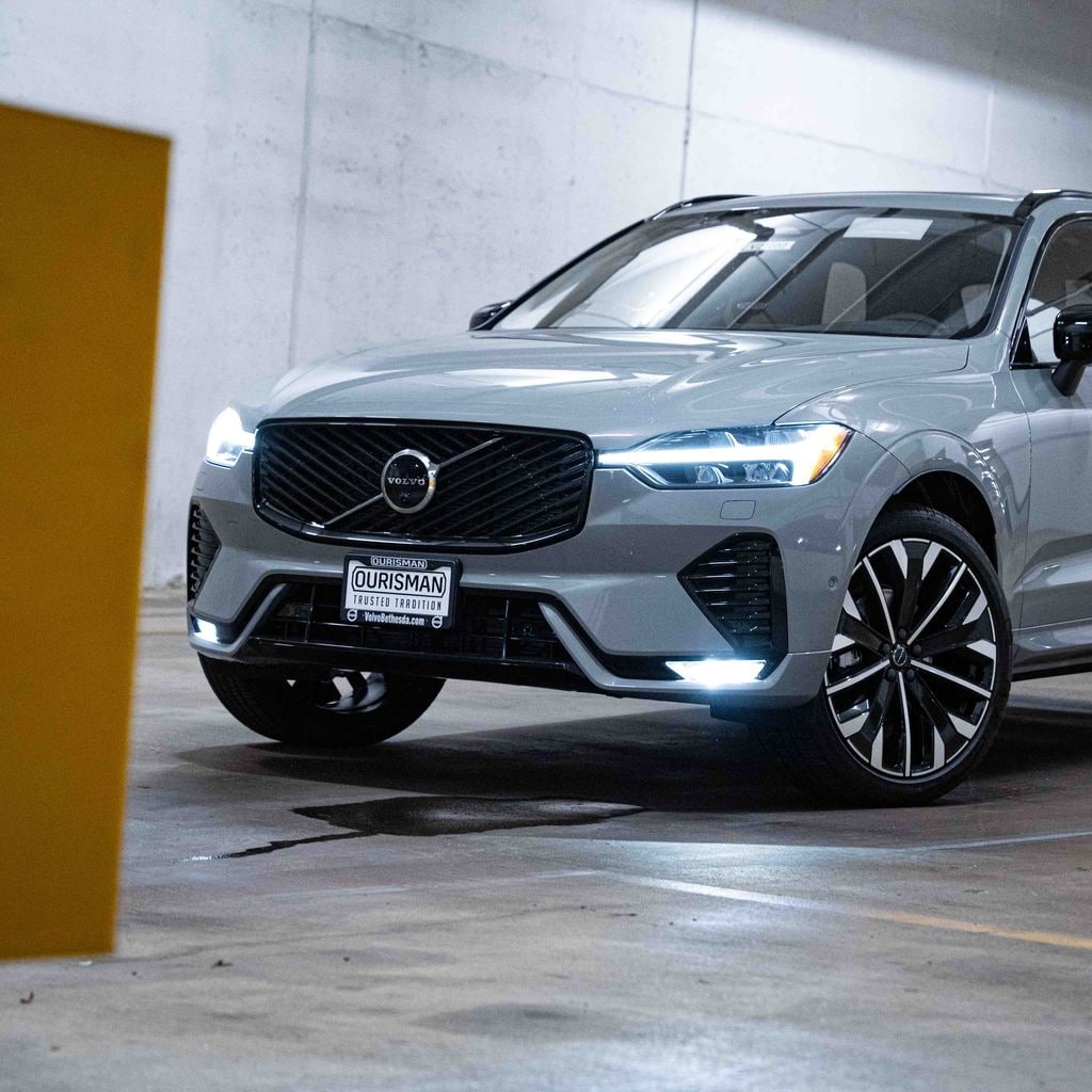 New 2027 Volvo XC60 B5 Ultra SUV