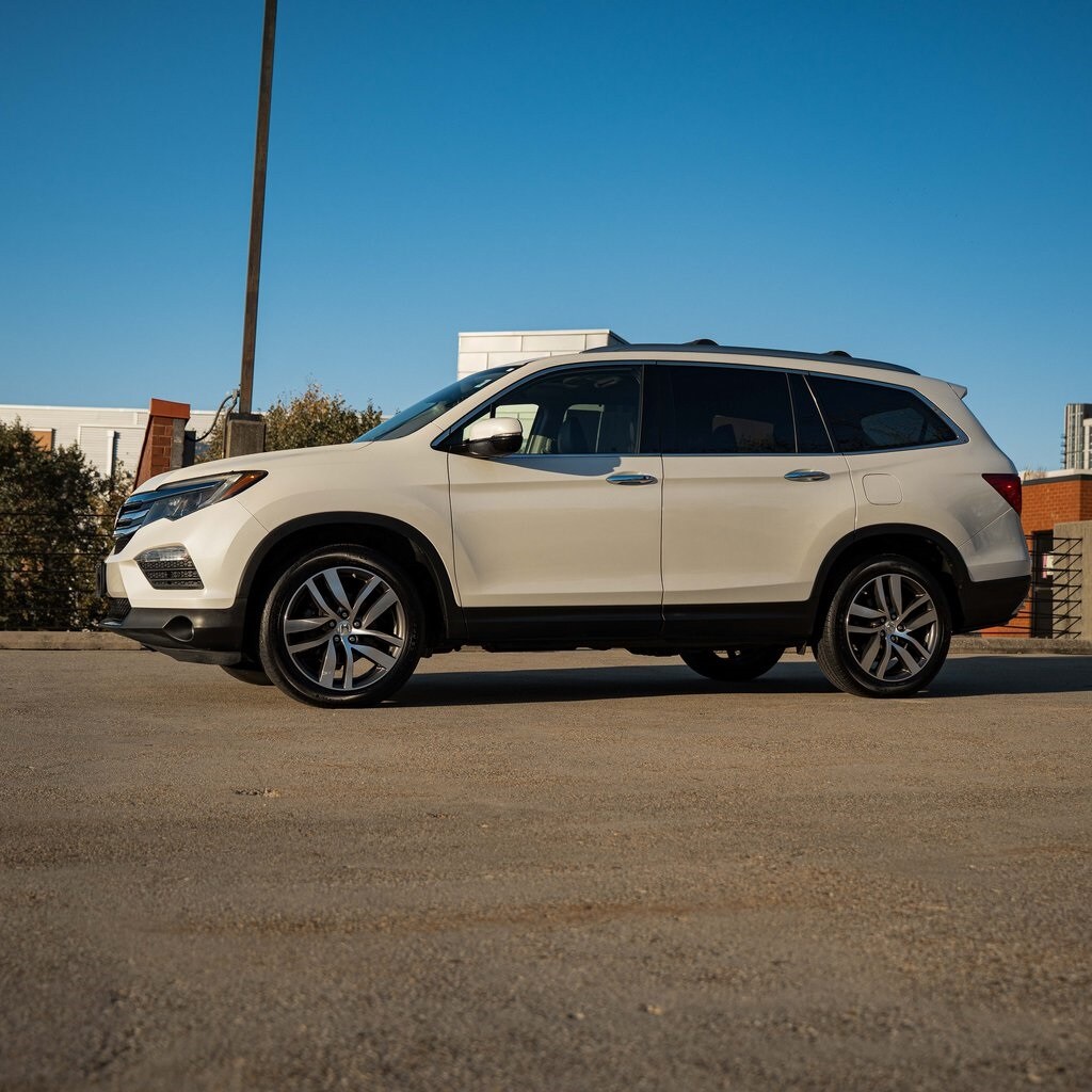 Used 2017 Honda Pilot Touring SUV