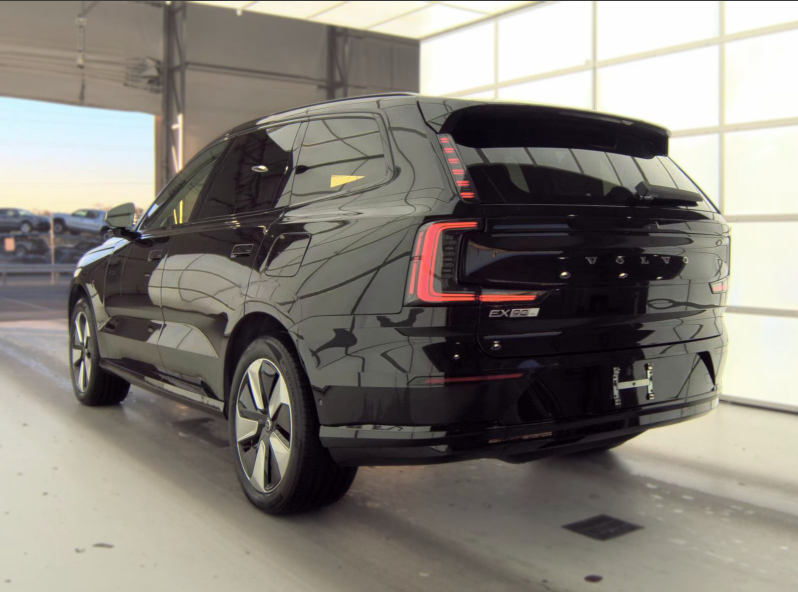 Used 2025 Volvo EX90 Twin Motor Performance Plus SUV