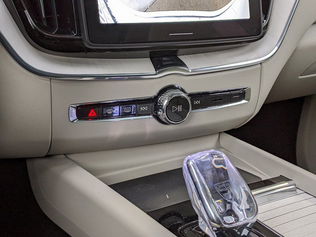 2026 Volvo XC60 Ultra - Photo 19
