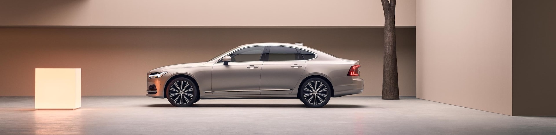 2025 Volvo S90