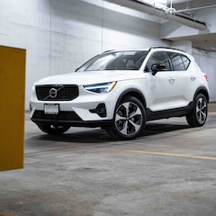2026 Volvo XC40 B5 Plus SUV
