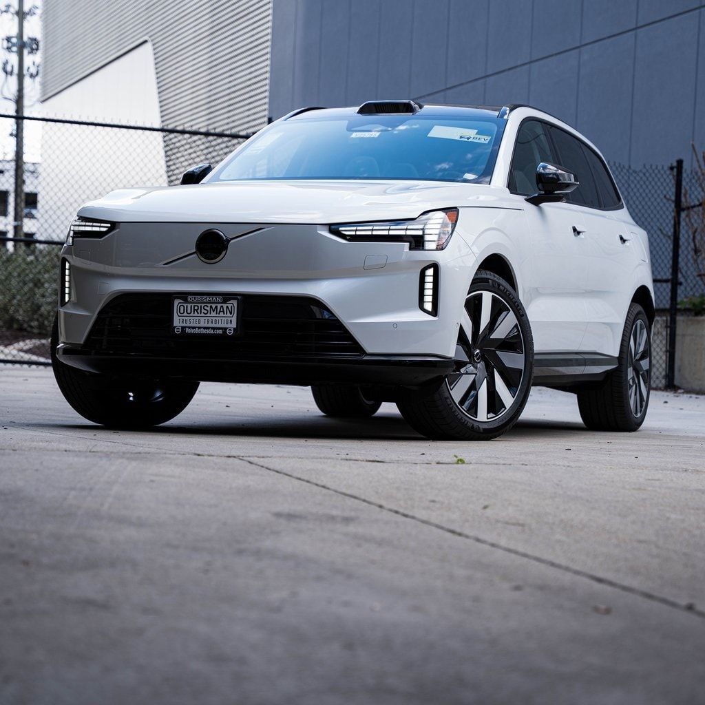 New 2025 Volvo EX90 Twin Motor Performance Plus 6-Seater SUV