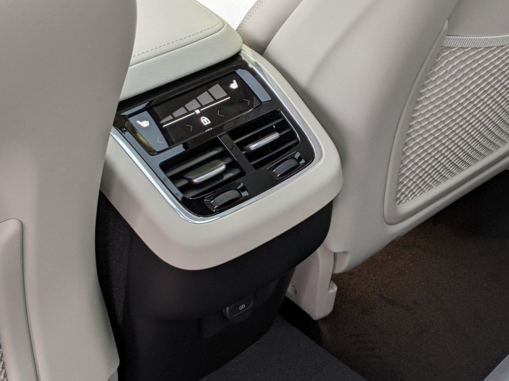 2026 Volvo XC60 Ultra - Photo 24