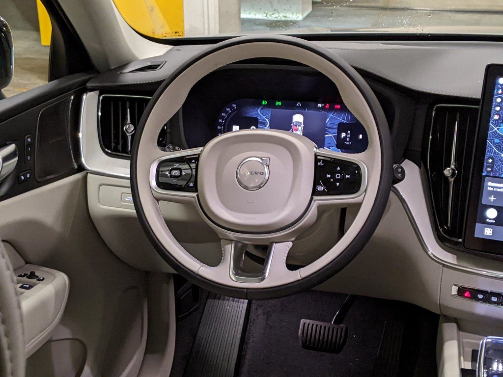 2026 Volvo XC60 Ultra - Photo 14