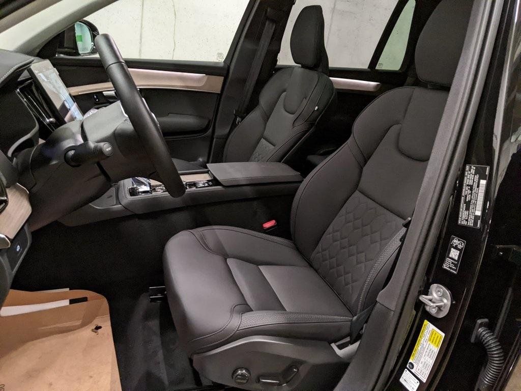 2026 Volvo XC90 Plus - Photo 11