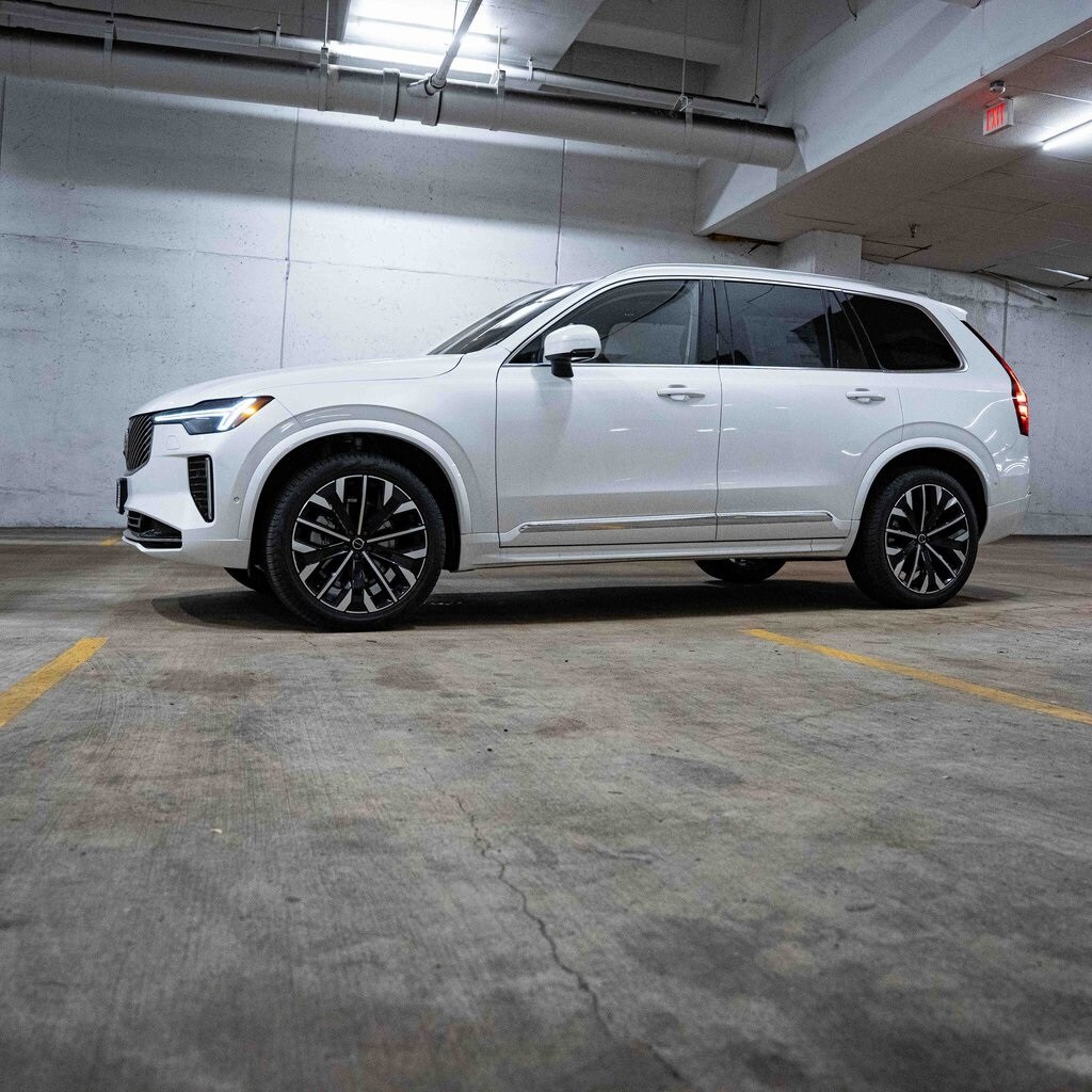 New 2026 Volvo XC90 B6 Ultra 7-Seater SUV