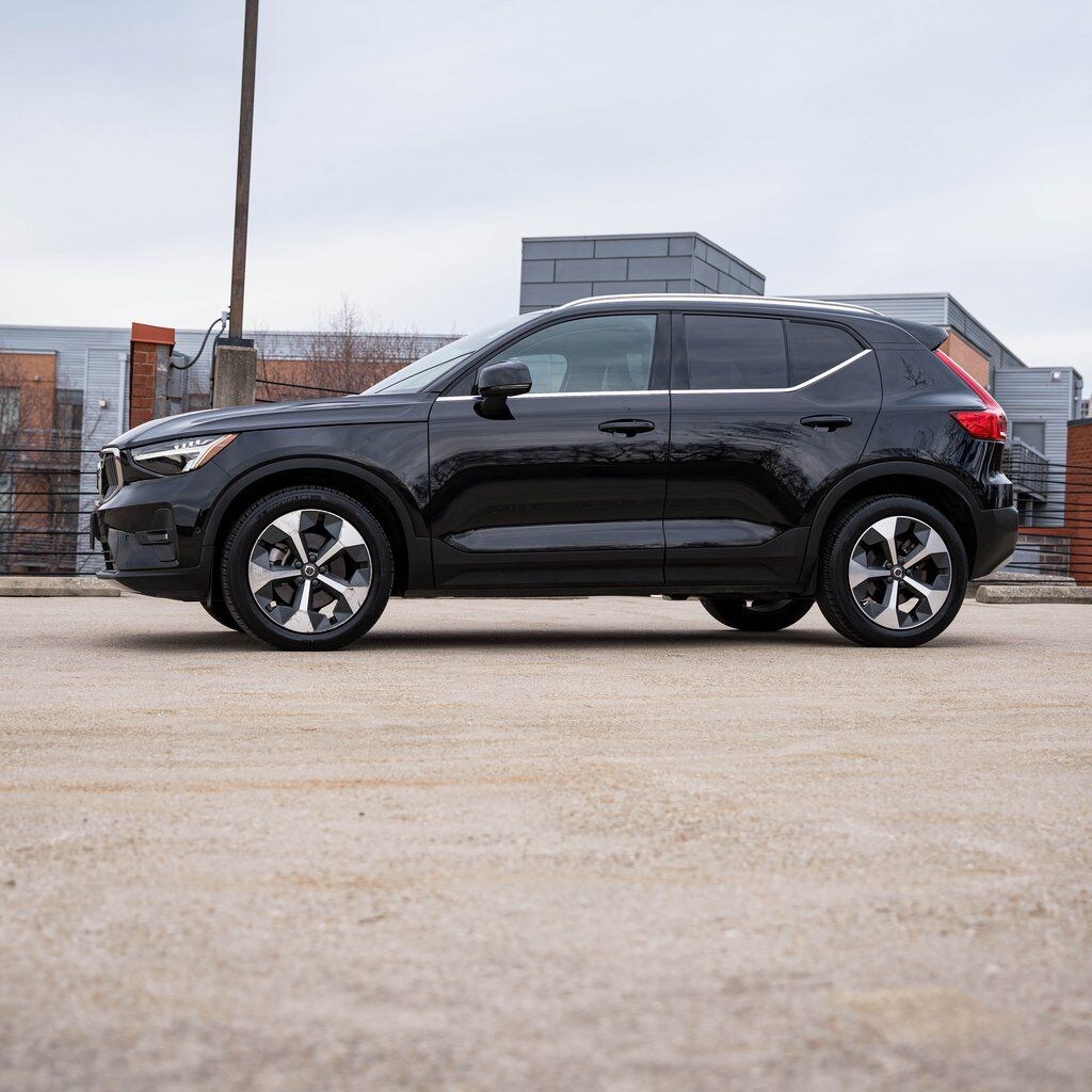 Used 2023 Volvo XC40 B5 Plus Bright Theme SUV
