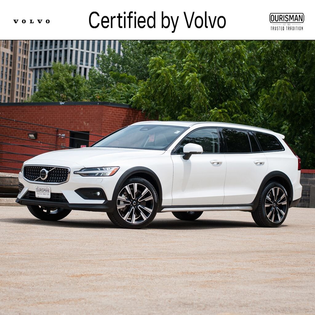 Certified 2026 Volvo V60 Cross Country B5 Ultra Wagon