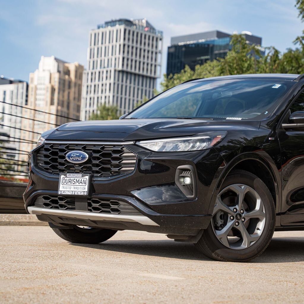 Used 2023 Ford Escape ST-Line Select SUV