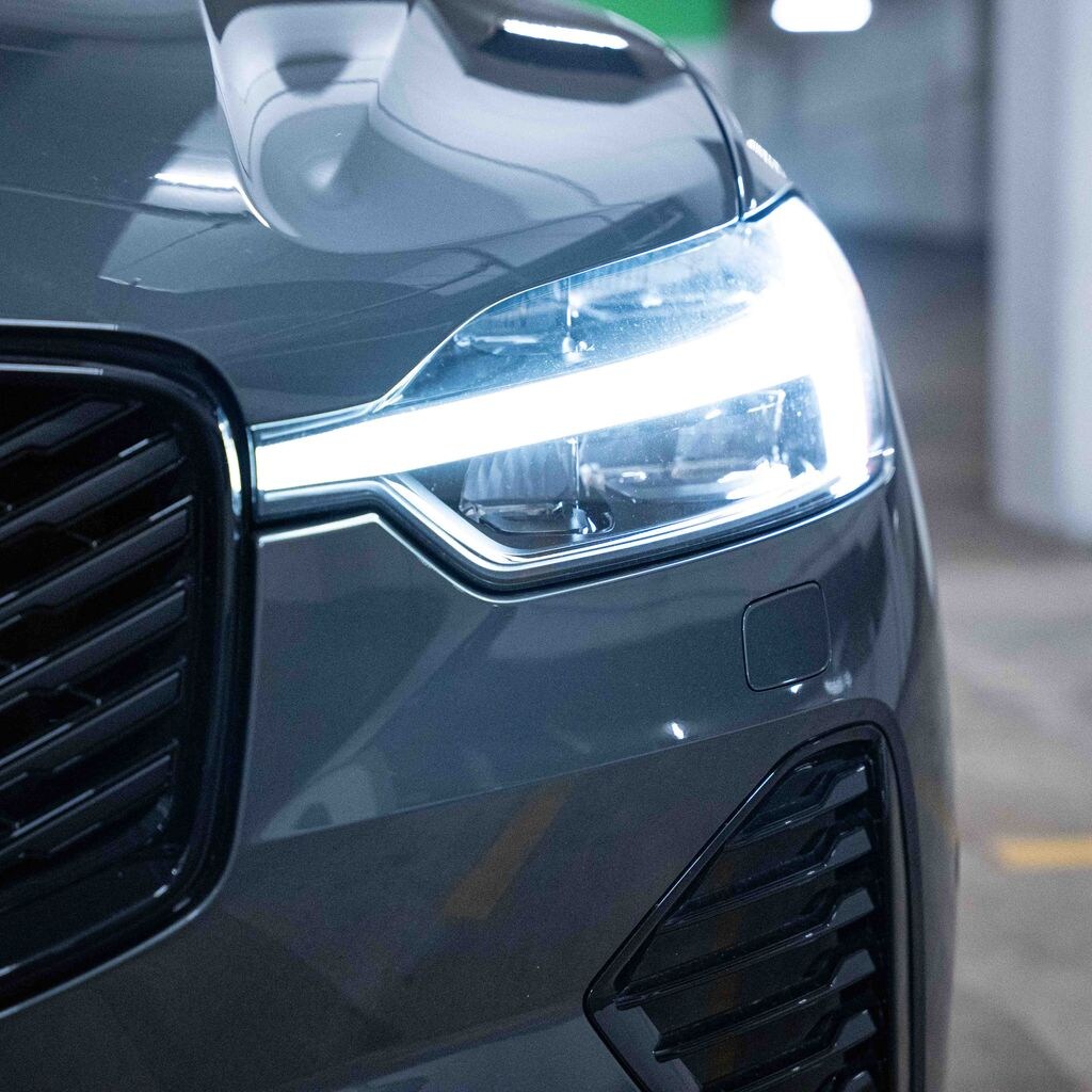 New 2026 Volvo XC60 plug-in hybrid T8 Ultra SUV