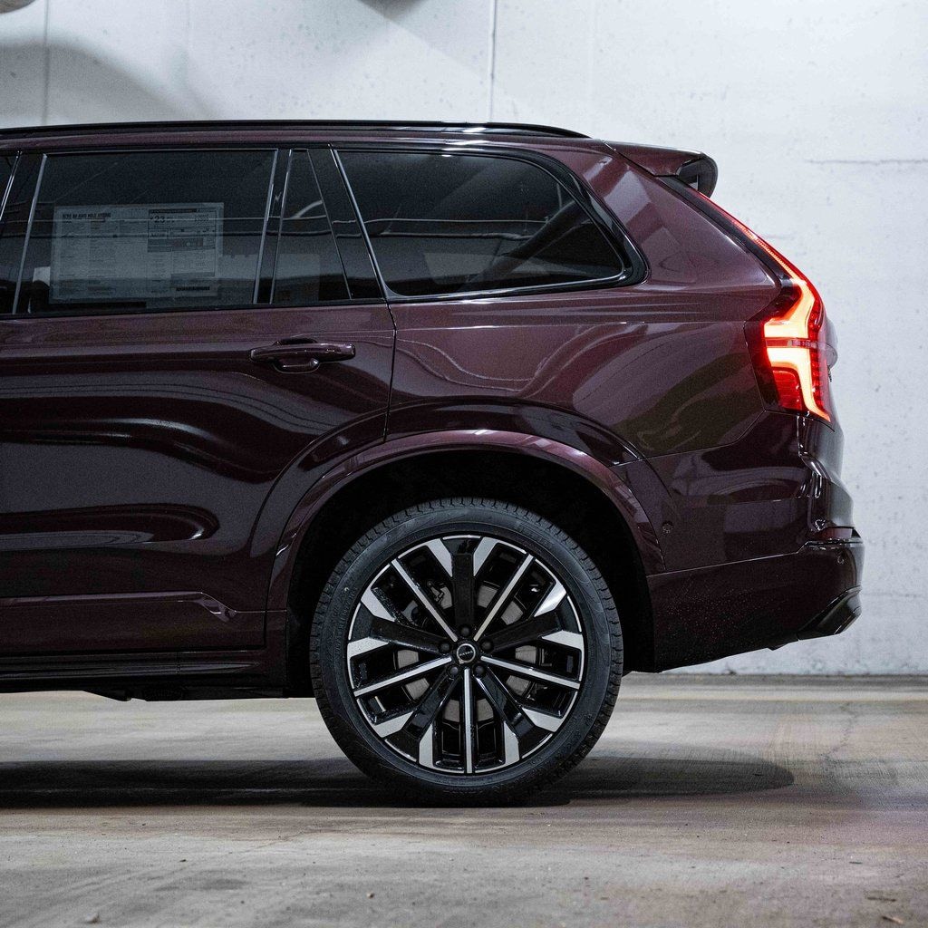 New 2026 Volvo XC90 B6 Ultra Dark Theme 7-Seater SUV