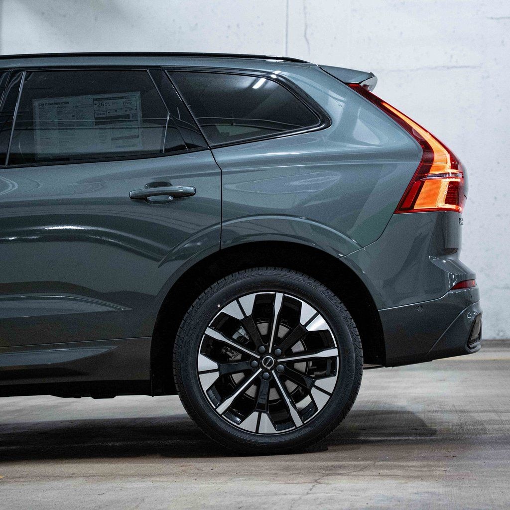 New 2026 Volvo XC60 B5 Ultra SUV