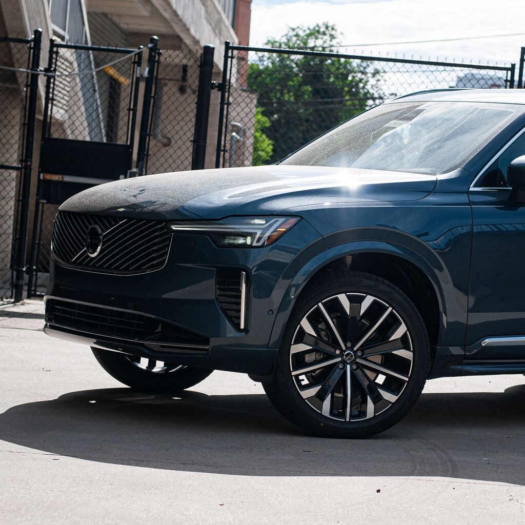 New 2026 Volvo XC90 B6 Plus 7-Seater SUV