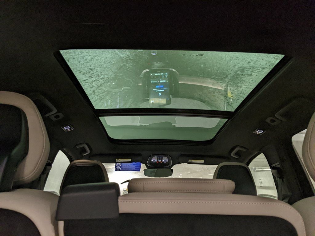 2026 Volvo XC90 Plus - Photo 13