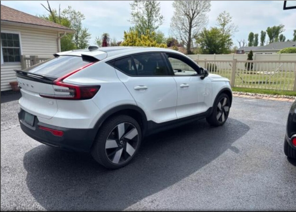 Used 2023 Volvo C40 Recharge Pure Electric Ultimate SUV