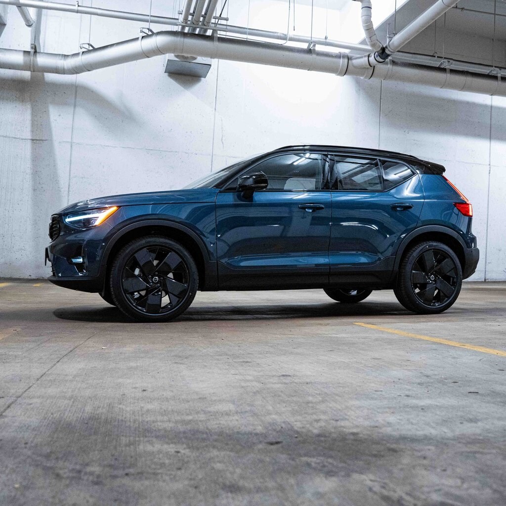 New 2026 Volvo XC40 B5 Ultra Black Edition SUV