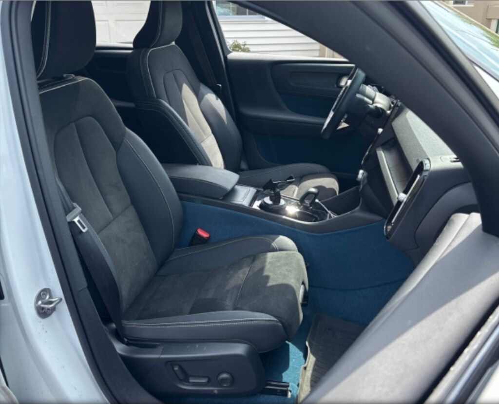 Used 2023 Volvo C40 Recharge Pure Electric Ultimate SUV