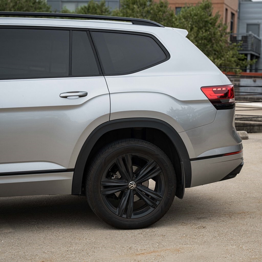 Used 2023 Volkswagen Atlas 3.6L V6 SEL R-Line SUV