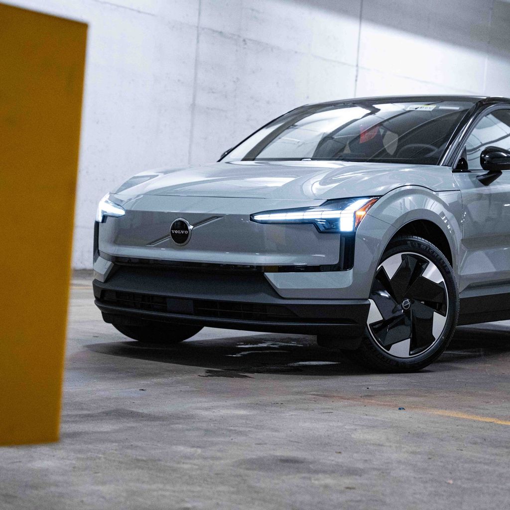 New 2026 Volvo EX30 Twin Motor Plus SUV