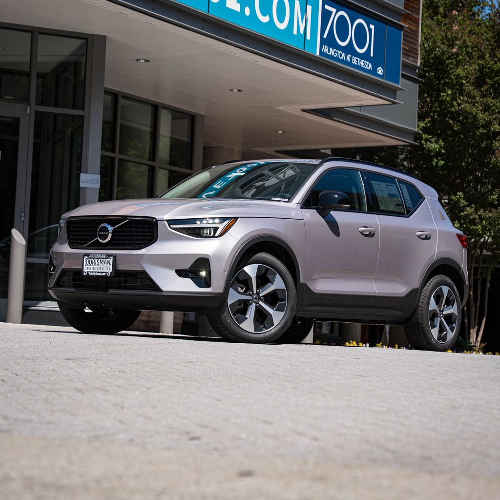 2026 Volvo XC40