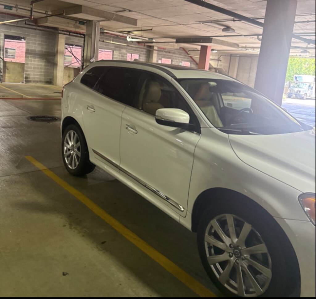 Used 2017 Volvo XC60 T6 Inscription SUV