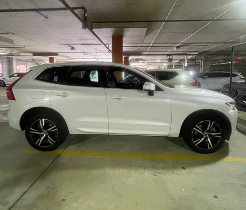 Used 2018 Volvo XC60 Hybrid T8 R-Design SUV